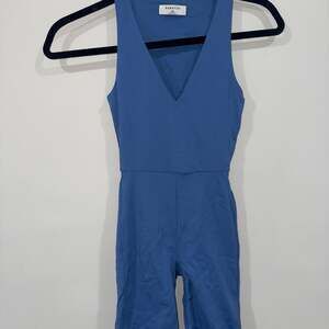 Aritzia Babaton Contour Bright Sapphire Blue Sleeveless V-neck Romper